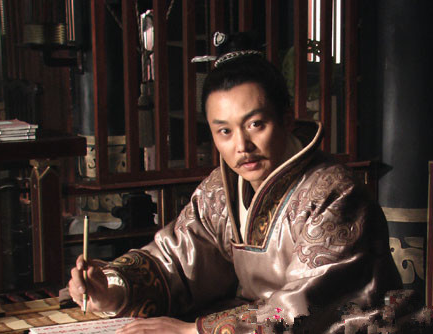 双面棋手：封伦的朝堂周旋术与隋唐危局破困之道