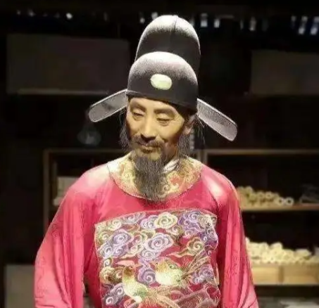 王文力挽狂澜，整饬朝纲稳民心