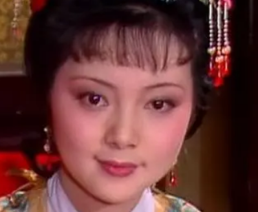 小说红楼梦中薛宝钗进宫入选为何会成为未解之谜？