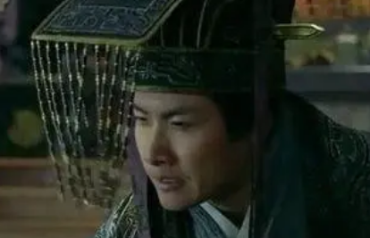 李斯作为秦始皇的左膀右臂，为何在他死后转投胡亥？