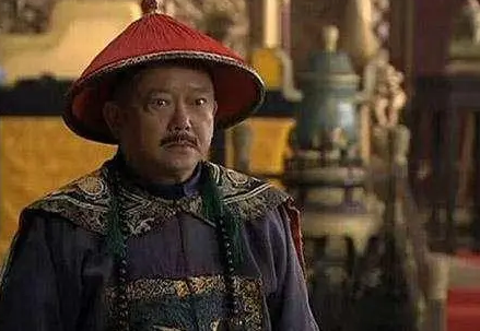 乾隆给和珅保命诏书写了什么，为什么和珅看完面如死灰?