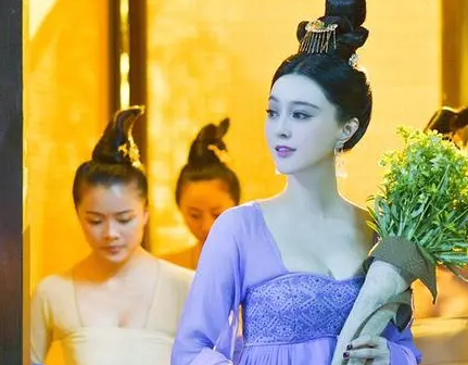历史上的杨贵妃到底是什么样的 杨贵妃体重是什么样的