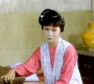 红楼梦中司棋是迎春的大丫鬟，那她主要是做什么的？
