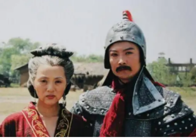 冯暄担任过哪些职位？他有着怎样的人生经历？
