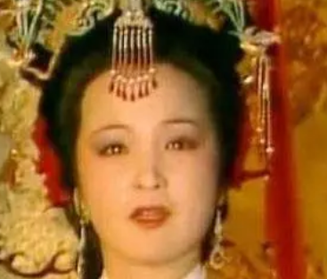 红楼梦中的元春与弓、香橼的具体意义是什么？