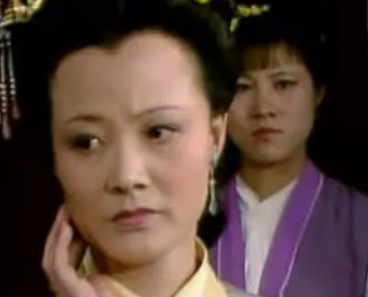 红楼梦中鸳鸯是下一个赖嬷嬷？