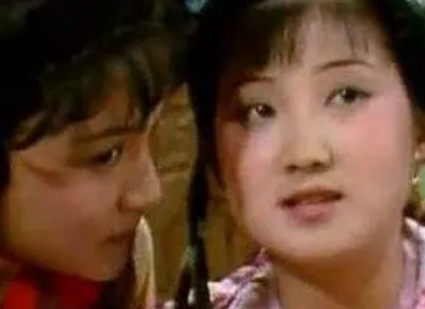 红楼梦中贾宝玉是个什么样的多情公子？