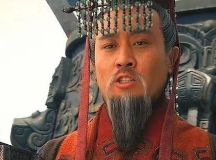 刘备都已经落魄到投靠曹操了 曹操为什么还看得起刘备