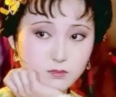 红楼梦中芙蓉女儿诔是谁写的？与黛玉有何联系？