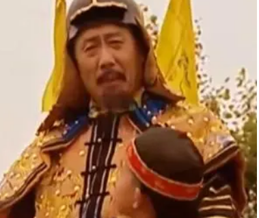 历史上乾隆继位后都学习过哪些皇帝的管理方式？