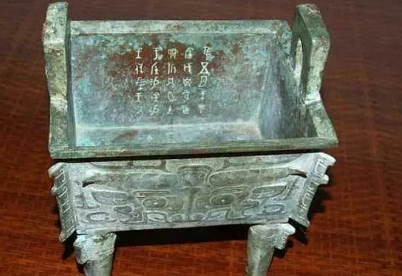 汉字是如何从陶文、刻符演变为骨刻文、甲骨文的？