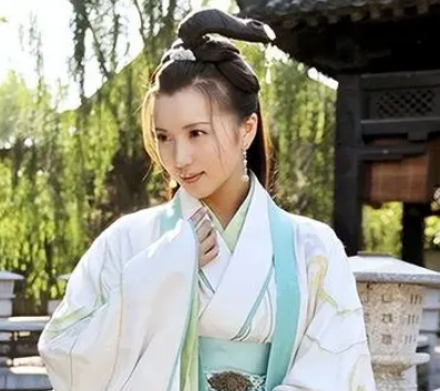 三国众多女子中哪些人能被称之为美人？她们的经历如何？