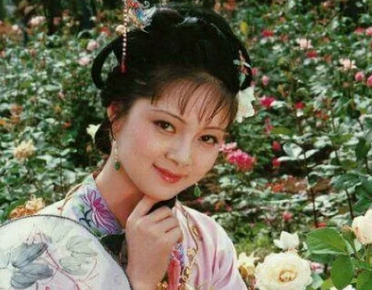 薛宝钗被卖到哪里了？最后出现在什么地方？