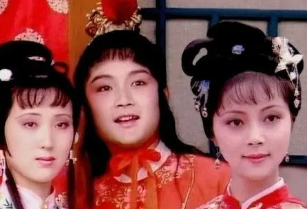 史湘云为什么恨薛宝钗？两人之间发生了哪些事情？
