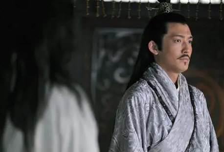 夷陵之战双方兵力对比，双方兵力是如何分配的？