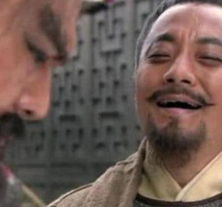 Who is the true leader of Liangshan Marshes who is well hidden? What is his identity?