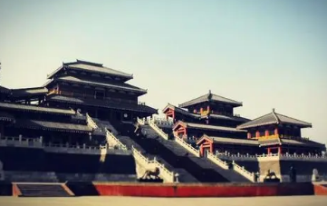 汉武帝建了什么宫？他建造宫殿的目的是什么？