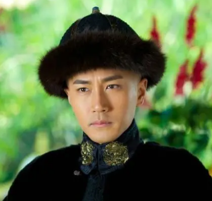 八旗对应的姓氏是什么？和珅又是八旗哪一支？