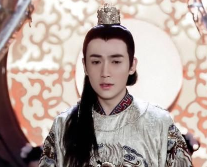 Who succeeded Hongzhi Emperor and who was his son?