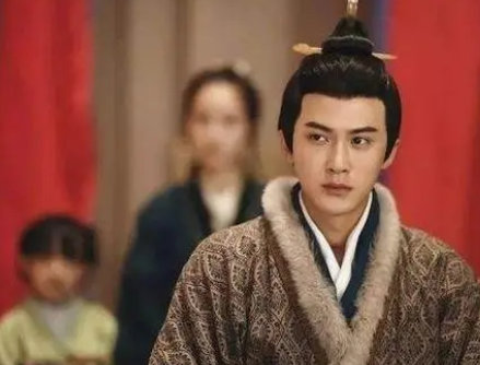 What are the Three Cao called by later generations? Cao Zhi is praised as the 