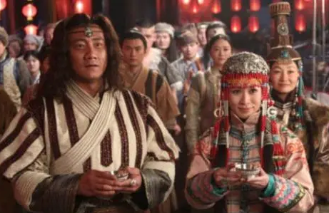 Why didnt the four Khanates, which were all established by Mongolia, merge with the Yuan Dynasty?