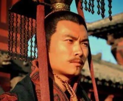 曹丕篡汉的原因是什么？这么做有什么考虑?