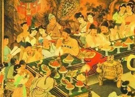 御膳房最大的官是谁？他们负责什么事情？