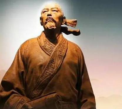 后人尊称伊尹为“贤相”，伊尹做了什么事？