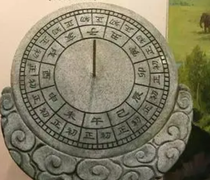 日晷是谁发明的？时间可以追溯到哪一年？