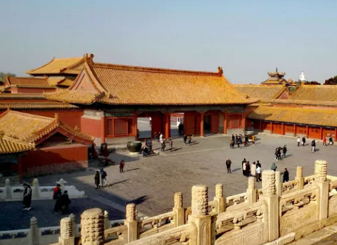 军机处是什么时候成立的？它的前身叫什么？