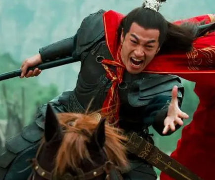 吕布为何打不过李傕？李傕实力有多强？