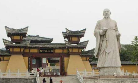 管仲相齐讲的是什么？相齐是什么意思？