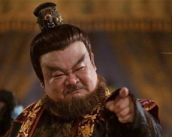 为什么清朝总督不反，唐朝节度使却频繁反叛？