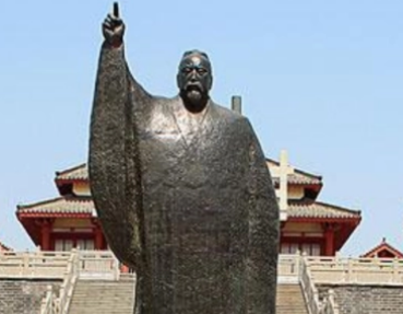 提出独尊儒术的是谁？他为什么要这么做？