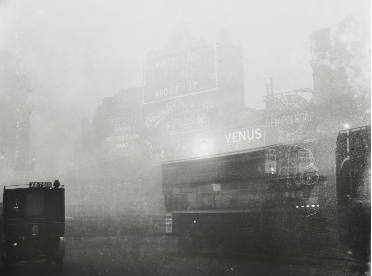 What insights did the 1952 London smog bring? What was the situation at that time?