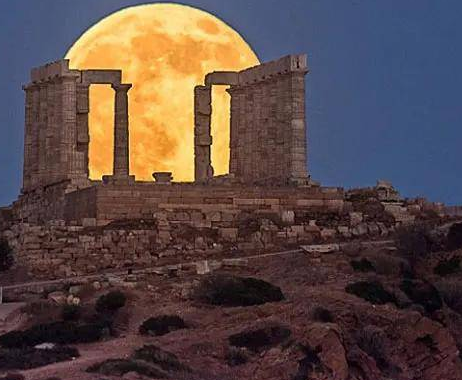 What is Mount Olympus like in Greek mythology? How far back does its history trace?