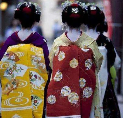 安土桃山时代女性服饰是什么样的？有什么特征？