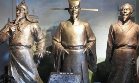 Who are the three heroes at the end of the Southern Song Dynasty? What is the foundation of the Southern Song Dynasty?
