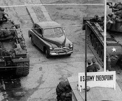 第一次柏林危机的影响是什么？影响有多大？