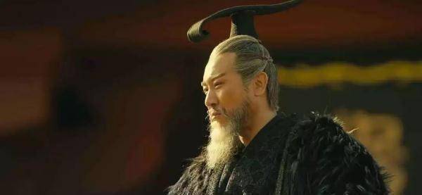 如果诸葛亮直接投奔曹操，会被重用吗？