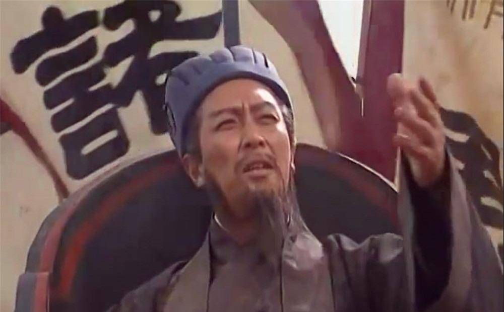诸葛亮和马谡的战术分歧如何影响街亭之战的结局？