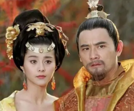 杨玉环陵墓在哪里？最后埋葬了哪里？