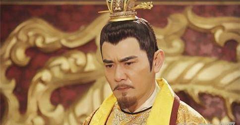 隋文帝杨坚出生时，身上发生一怪状，吓得母亲扔掉他！