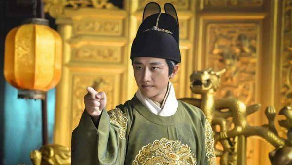 万历皇帝为何会屈服于文臣传位给朱常洛？