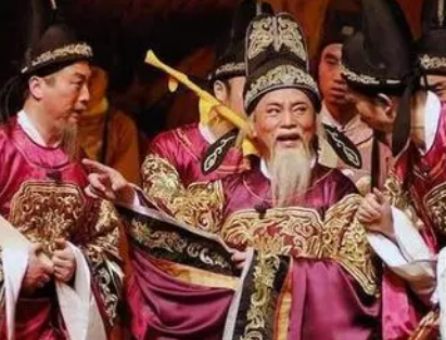 参知政事和枢密使哪个地位高？他们负责什么事情？