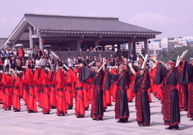 汉代地方官员的级别划分是怎样的？分为几个等级？