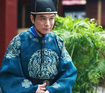 外戚和宦官专权的实质是什么？两者之间是什么关系？
