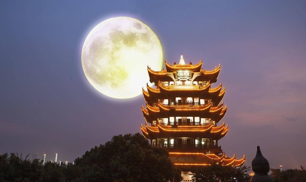 一生爱月的李白，为何从不写中秋诗？静夜思真的是写中秋吗？