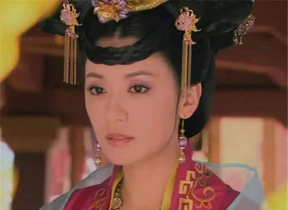 李隆基为什么一当上皇帝就干掉了自己的姑姑太平公主？