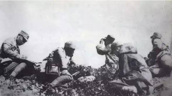韩先楚不按套路出牌，国军直接被打懵，可惜炮兵司令朱瑞牺牲